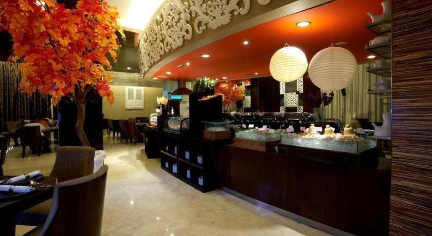 阿里斯塔帕拉姆邦酒店 巨港 外观 照片